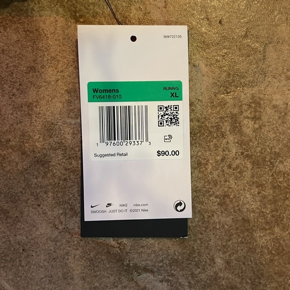 Sleek Nike Black Dri-fit Training Set - Picture 3 of 5